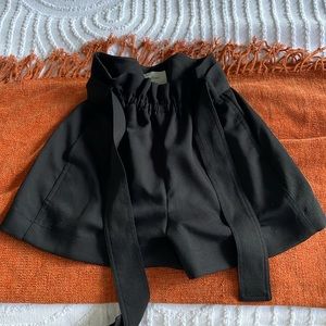 Wilfred Paperbag High-Waisted Shorts